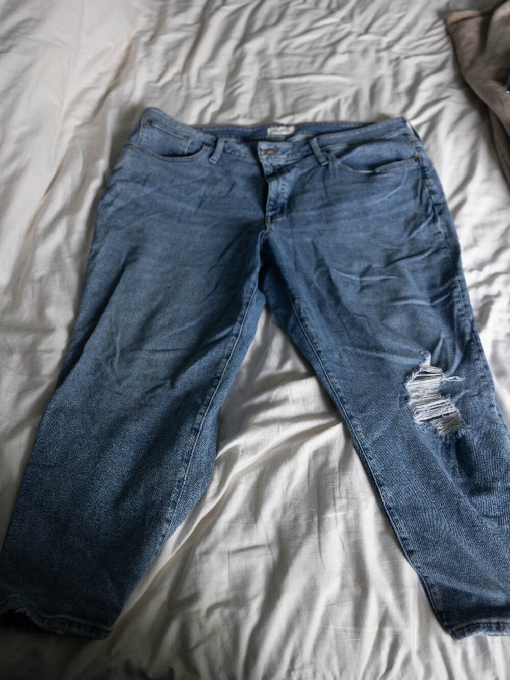 Madewell The Girljean Distressed Medium Wash Jeans 24W